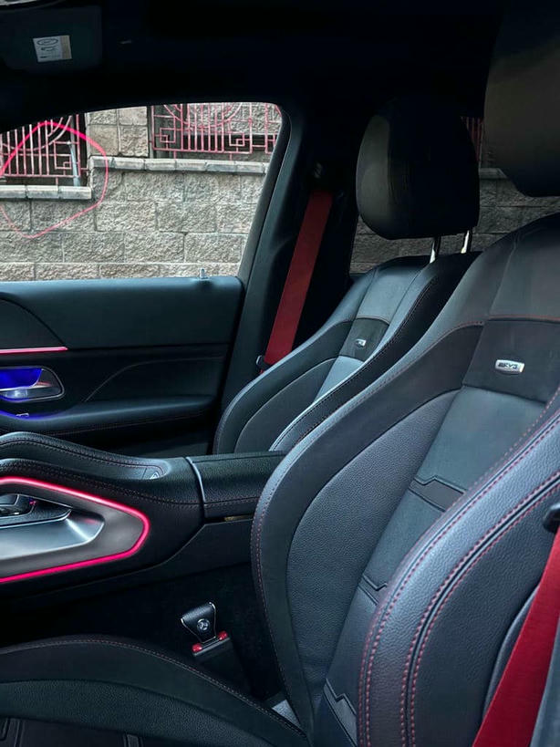 Mercedes Benz GLE400